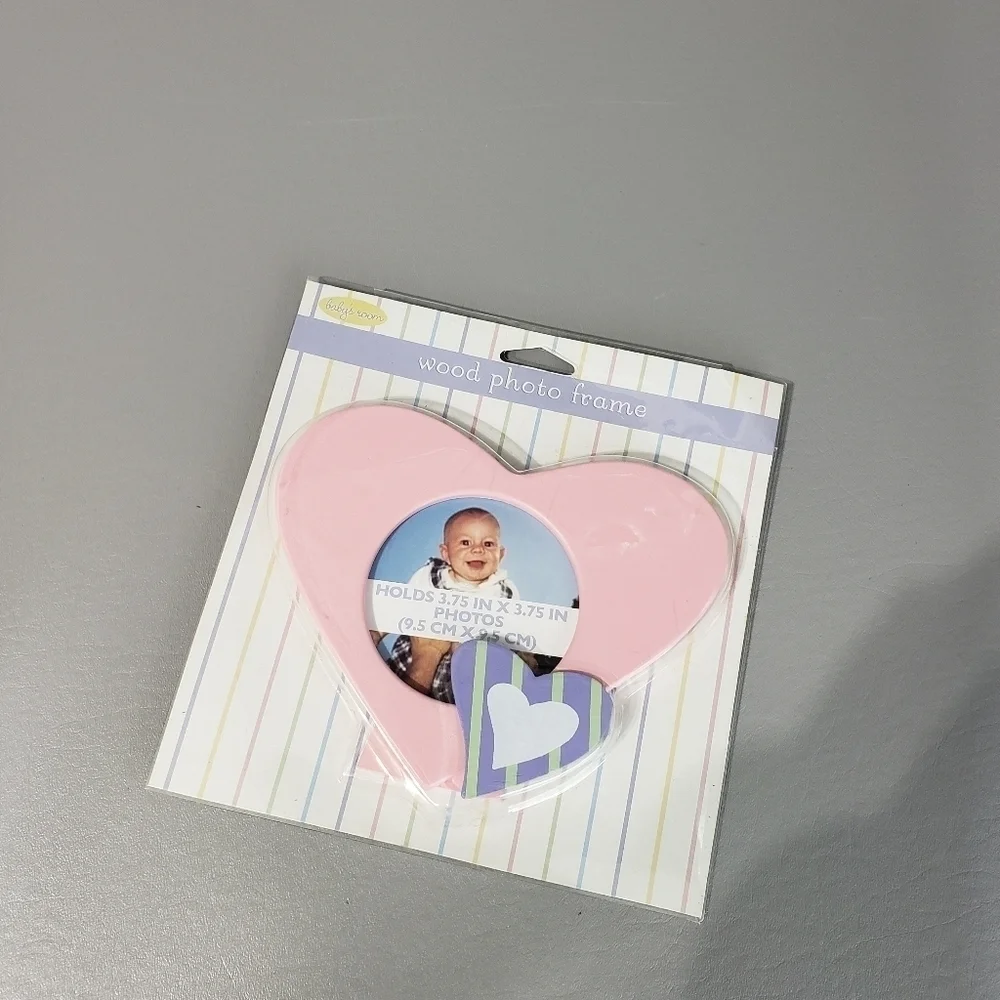 New wood heart photo frame